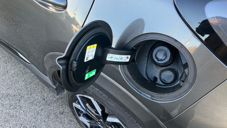 Ford Puma 1.0 EcoBoost Hybrid mHEV ST-Line X 5dr Petrol Hatchback